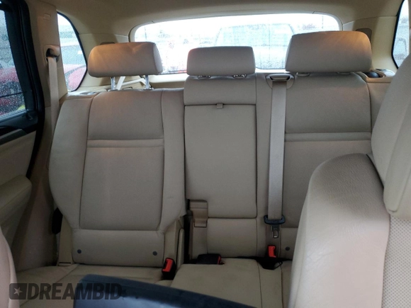 2013 BMW X5 xDrive35i z VIN 5UXZV4C54D0E10167, wystawiony jako Copart lot #86497414 z przebiegiem 95 519 mil mil oraz Szkody całkowita. Historia ofert i sprzedaży dostępna na DreamBid. Obrazek 10.