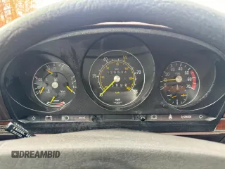 1981 Mercedes-Benz 380 with VIN WDBBA45A3BB004449, listed as a Copart auction lot 81141794 with 125,534 mi miles and Clean Title. Bid and sale history available at carsss.com. Image 8.