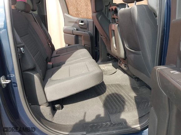 2019 Chevrolet Silverado 1500 LT with VIN 3GCPWCEK0KG186713, listed as a IAAI auction lot 41518976 with 143,202 mi miles. Bid and sale history available at carsss.com. Image 8.