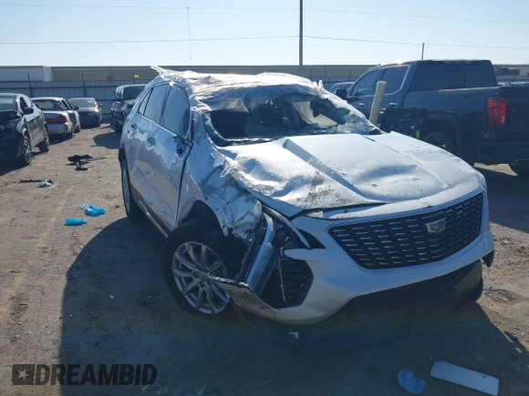 2022 Cadillac XT4 FWD Luxury with VIN 1GYAZAR48NF170949, listed as a IAAI auction lot 41857671 with 25,881 mi miles and . Bid and sale history available at carsss.com. Image 1.