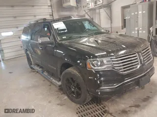 2017 Lincoln Navigator L Reserve with VIN 5LMJJ3LT3HEL13995, listed as a IAAI auction lot 41868730 with NaN miles. Bid and sale history available at carsss.com. Image 1.