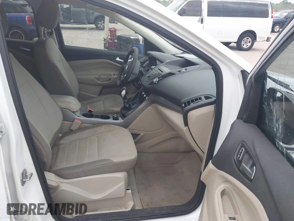 2016 Ford Escape SE z VIN 1FMCU0G79GUC41641, wystawiony jako IAAI lot #42103256 z przebiegiem 153 792 mil mil oraz . Historia ofert i sprzedaży dostępna na DreamBid. Obrazek 5.