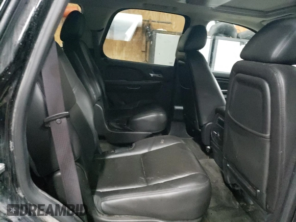 2013 GMC Yukon Denali z VIN 1GKS2EEFXDR200614, wystawiony jako Copart lot #54401155 z przebiegiem 178 481 mil mil oraz Czysty tytuł • Clean title. Historia ofert i sprzedaży dostępna na DreamBid. Obrazek 11.