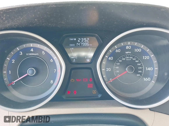 2013 Hyundai Elantra GLS z VIN KMHDH4AE6DU928322, wystawiony jako IAAI lot #42054141 z przebiegiem 147 986 mil mil oraz . Historia ofert i sprzedaży dostępna na DreamBid. Obrazek 7.