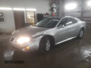 2006 Pontiac Grand Prix with VIN 2G2WP552961247161, listed as a Copart auction lot 44765385 with 172,404 mi miles and Salvage Title. Bid and sale history available at carsss.com. Image 1.