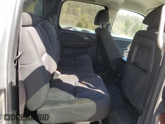 2013 Chevrolet Avalanche LS with VIN 3GNTKEE73DG370698, listed as a Copart auction lot 54191395 with 124,046 mi miles and Salvage title. Bid and sale history available at DreamBid. Image 10.