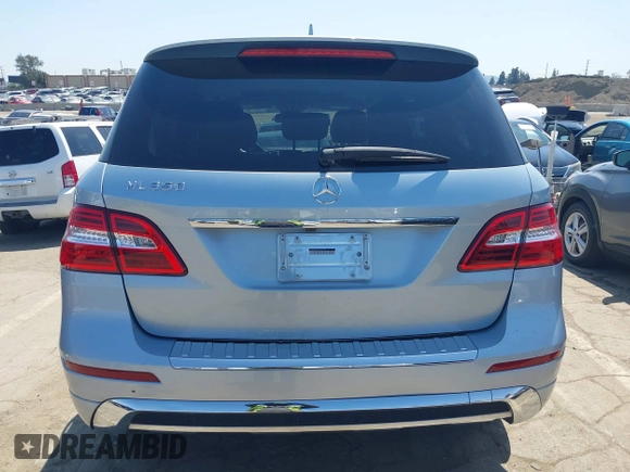 2014 Mercedes-Benz M 350 with VIN 4JGDA5JB4EA284192, listed as a IAAI auction lot 41979779 with 77,633 mi miles and . Bid and sale history available at carsss.com. Image 16.