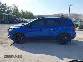 2019 Ford Escape SE with VIN 1FMCU9GD7KUB44070, listed as a IAAI auction lot 41801706 with 77,612 mi miles. Bid and sale history available at carsss.com. Image 14.