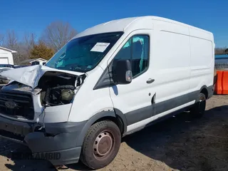 2019 Ford Transit with VIN 1FTYR2CM1KKB30444, listed as a IAAI auction lot 41585399 with 402,723 mi miles. Bid and sale history available at carsss.com. Image 17.