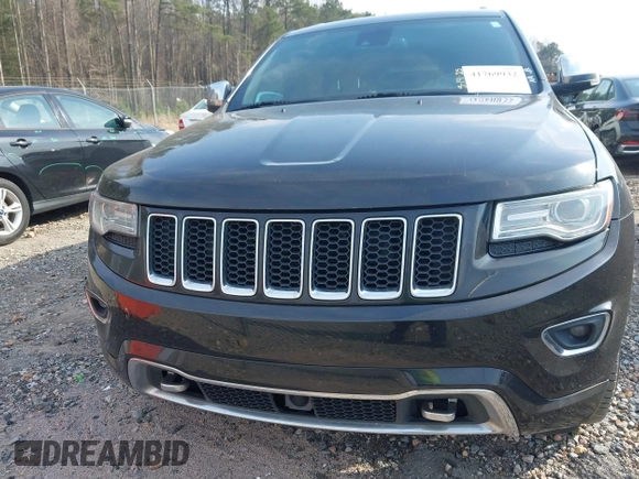 2014 Jeep Grand Cherokee Overland with VIN 1C4RJECG4EC197433, listed as a IAAI auction lot 41769932 with 198,568 mi miles. Bid and sale history available at carsss.com. Image 12.