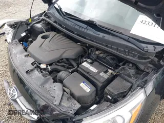 2017 Hyundai Accent SE z VIN KMHCT4AE7HU363918, wystawiony jako IAAI lot #42331712 z przebiegiem 85 123 mil mil oraz . Historia ofert i sprzedaży dostępna na DreamBid. Obrazek 10.