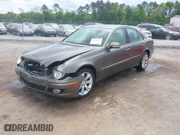 2009 Mercedes-Benz E Luxury 3.5L with VIN WDBUF87X09B418737, listed as a IAAI auction lot 42114852 with 93,014 mi miles. Bid and sale history available at carsss.com. Image 2.