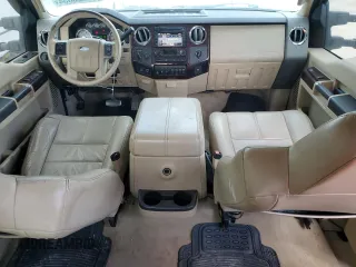 2008 Ford F-450 XL with VIN 1FTXW43R28EB55226, listed as a Copart auction lot 81526854 with 180,910 mi miles and Clean Title. Bid and sale history available at carsss.com. Image 8.