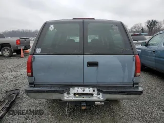 1999 Chevrolet Suburban with VIN 1GNEC16R3XJ492964, listed as a Copart auction lot 42053405 with 253,405 mi miles and Salvage Title. Bid and sale history available at carsss.com. Image 6.