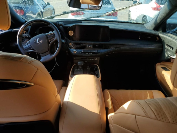 2021 Lexus LS with VIN JTHD51FFXM5013754, listed as a Copart auction lot 73820734 with 0 mi miles and Non Repairable. Bid and sale history available at carsss.com. Image 8.