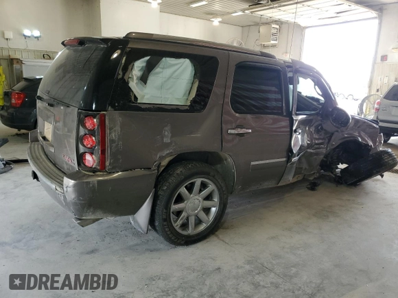 2013 GMC Yukon Denali with VIN 1GKS2EEF4DR225153, listed as a Copart auction lot 68308514 with 0 mi miles and Salvage Title. Bid and sale history available at carsss.com. Image 3.
