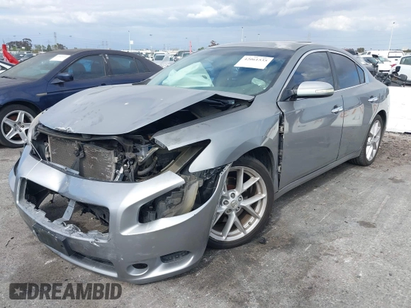 2009 Nissan Maxima SV z VIN 1N4AA51EX9C803098, wystawiony jako IAAI lot #42061535 z przebiegiem 140 576 mil mil oraz . Historia ofert i sprzedaży dostępna na DreamBid. Obrazek 17.