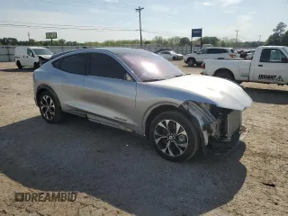 2021 Ford Mustang Mach-E Premium с VIN 3FMTK3SU7MMA04702, выставлен на аукционе Copart как лот 52875895 с пробегом 20 592 миль миль и Списание • Salvage title. История ставок и продаж доступна на DreamBid. Изображение 4.