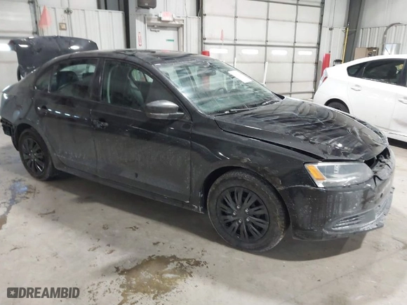 2014 Volkswagen Jetta Sedan S with VIN 3VW2K7AJ6EM434072, listed as a IAAI auction lot 41347046 with NaN miles. Bid and sale history available at carsss.com. Image 1.