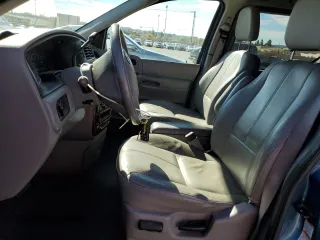 2003 Ford Windstar SEL z VIN 2FMDA53483BB37390, wystawiony jako Copart lot #46044535 z przebiegiem 89 955 mil mil oraz Szkoda całkowita • Salvage title. Historia ofert i sprzedaży dostępna na DreamBid. Obrazek 7.