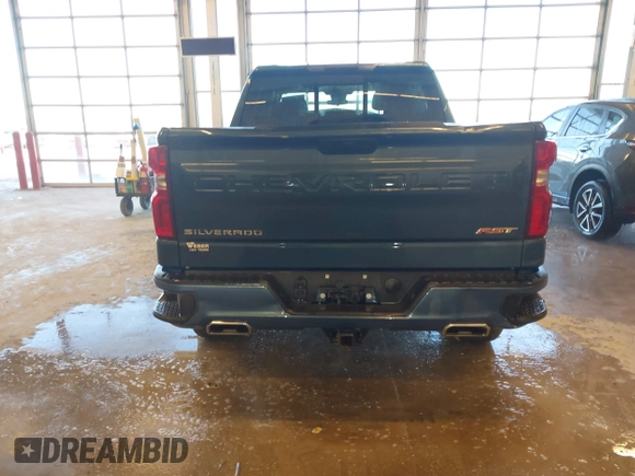 2024 Chevrolet Silverado 1500 RST with VIN 1GCUDEED8RZ213673, listed as a IAAI auction lot 41368235 with 8,675 mi miles. Bid and sale history available at carsss.com. Image 16.