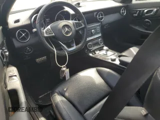 2019 Mercedes-Benz SLC 300 z VIN WDDPK3JAXKF160281, wystawiony jako Copart lot #54115215 z przebiegiem 50 768 mil mil oraz Szkody całkowita. Historia ofert i sprzedaży dostępna na DreamBid. Obrazek 8.