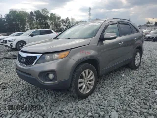 2011 Kia Sorento EX with VIN 5XYKU3A13BG102010, listed as a Copart auction lot 52092575 with 187,155 mi miles and Salvage Title. Bid and sale history available at carsss.com. Image 1.