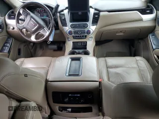 2019 GMC Yukon XL SLT Standard Edition with VIN 1GKS2JKC0KR128371, listed as a Copart auction lot 72687234 with 75,570 mi miles and Salvage Title. Bid and sale history available at carsss.com. Image 8.