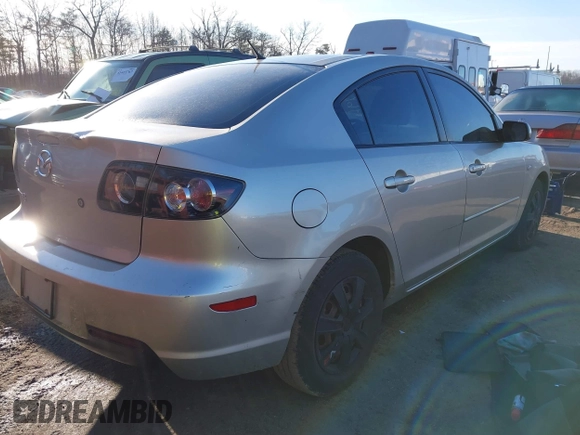 2007 Mazda 3 i Sport with VIN JM1BK32F271735119, listed as a IAAI auction lot 41446801 with 116,879 mi miles. Bid and sale history available at carsss.com. Image 4.