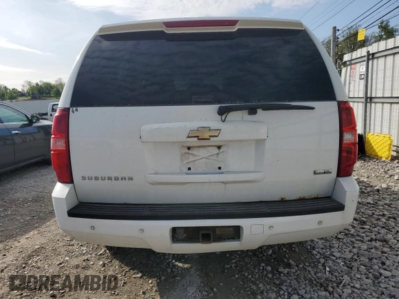 2007 Chevrolet Suburban LTZ with VIN 1GNFK16377J298439, listed as a Copart auction lot 55243665 with 270,387 mi miles and Salvage title. Bid and sale history available at DreamBid. Image 6.