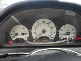 2000 Mercedes-Benz C 230 Kompressor with VIN WDBHA24G1YA833250, listed as a Copart auction lot 55699635 with 75,805 mi miles and Salvage Title. Bid and sale history available at DreamBid. Image 9.