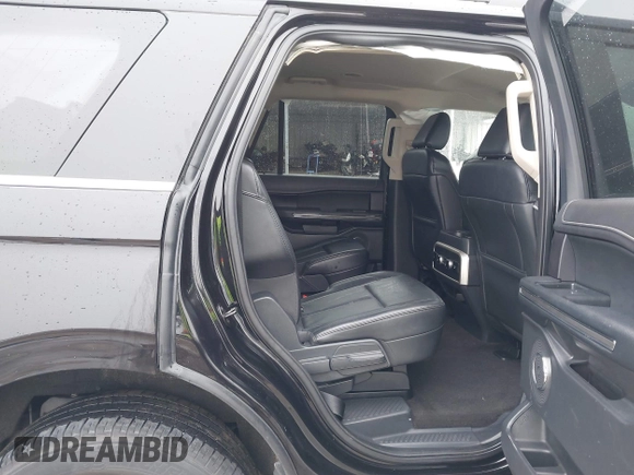 2023 Ford Expedition XLT with VIN 1FMJU1H86PEA14891, listed as a IAAI auction lot 41514898 with 56,592 mi miles. Bid and sale history available at carsss.com. Image 8.