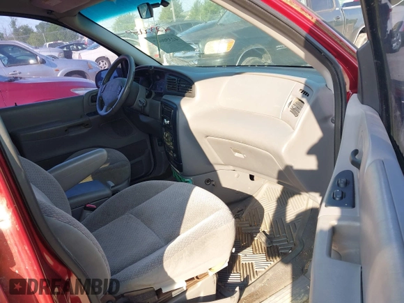 2000 Ford Windstar SE z VIN 2FMZA5240YBB99039, wystawiony jako IAAI lot #42350667 z przebiegiem 150 000 mil mil oraz . Historia ofert i sprzedaży dostępna na DreamBid. Obrazek 5.