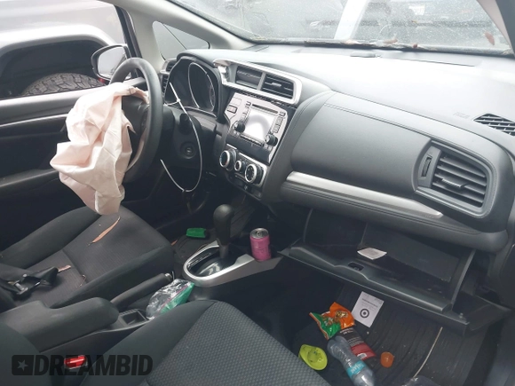 2020 Honda Fit LX with VIN 3HGGK5H40LM701895, listed as a IAAI auction lot 42432492 with 122,212 mi miles and . Bid and sale history available at DreamBid. Image 5.
