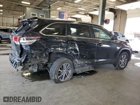2017 Toyota Highlander XLE with VIN 5TDJZRFH0HS455595, listed as a Copart auction lot 61916645 with 196,009 mi miles and Non repairable. Bid and sale history available at DreamBid. Image 3.