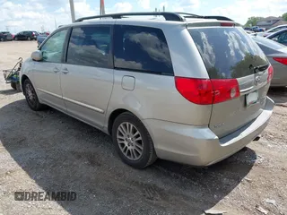 2008 Toyota Sienna XLE z VIN 5TDZK22C78S206493, wystawiony jako IAAI lot #42364282 z przebiegiem 216 662 mil mil oraz . Historia ofert i sprzedaży dostępna na DreamBid. Obrazek 3.