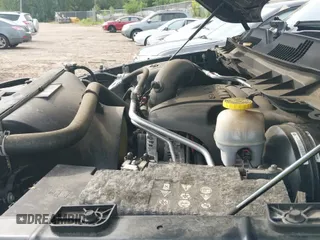 2018 Ram 1500 Big Horn z VIN 1C6RR7LT8JS158725, wystawiony jako IAAI lot #43053175 z przebiegiem 77 773 mil mil oraz . Historia ofert i sprzedaży dostępna na DreamBid. Obrazek 19.