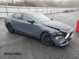 2023 Mazda 3 S Carbon Edition z VIN 3MZBPACM2PM377006, wystawiony jako Copart lot #85168304 z przebiegiem 20 920 mil mil oraz Szkoda całkowita • Salvage title. Historia ofert i sprzedaży dostępna na DreamBid. Obrazek 4.