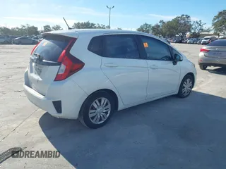 2015 Honda Fit LX with VIN 3HGGK5H52FM760590, listed as a IAAI auction lot 41176103 with 1 mi miles. Bid and sale history available at carsss.com. Image 4.
