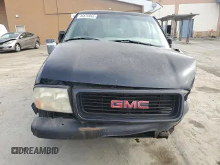 2000 GMC Sonoma SLS w/1SR Pkg with VIN 1GTCS1952Y8305153, listed as a Copart auction lot 46870865 with 177,755 mi miles and Salvage Title. Bid and sale history available at carsss.com. Image 5.