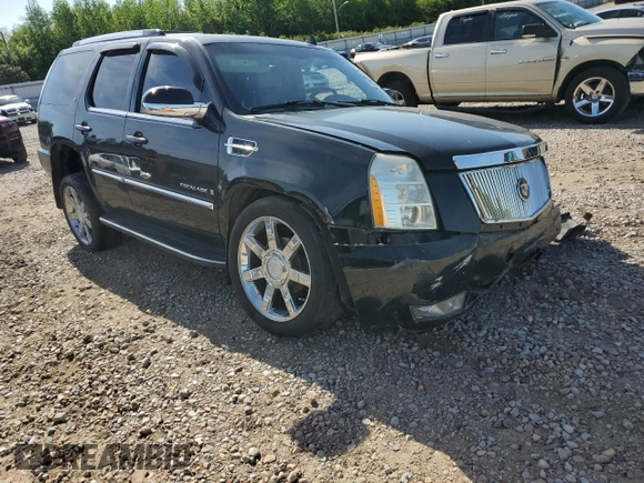 2007 Cadillac Escalade z VIN 1GYFK63807R187572, wystawiony jako Copart lot #54098225 z przebiegiem Nie podano mil oraz Szkoda całkowita • Salvage title. Historia ofert i sprzedaży dostępna na DreamBid. Obrazek 4.