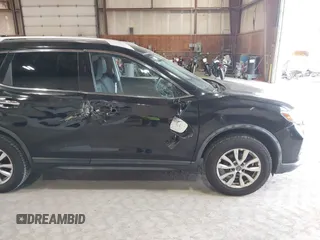 2018 Nissan Rogue SV z VIN KNMAT2MV7JP610600, wystawiony jako IAAI lot #42171714 z przebiegiem 70 299 mil mil oraz . Historia ofert i sprzedaży dostępna na DreamBid. Obrazek 6.