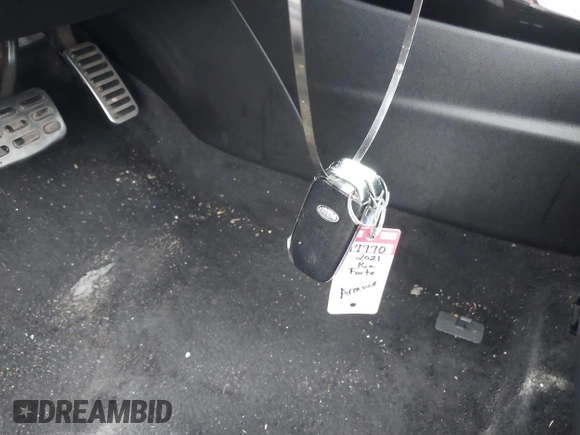 2021 Kia Forte GT-Line с VIN 3KPF34AD9ME382035, выставлен на аукционе IAAI как лот 42209430 с пробегом 99 000 миль миль и . История ставок и продаж доступна на DreamBid. Изображение 11.