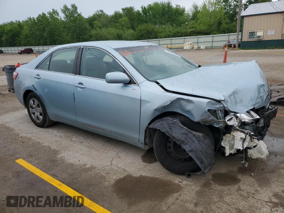2008 Toyota Camry LE z VIN 4T4BE46KX8R038125, wystawiony jako Copart lot #56580565 z przebiegiem 203 677 mil mil oraz Szkoda całkowita • Salvage title. Historia ofert i sprzedaży dostępna na DreamBid. Obrazek 4.