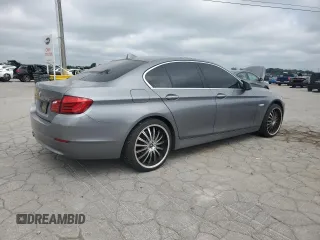 2013 BMW 5 Series 528i xDrive z VIN WBAXH5C52DD107185, wystawiony jako Copart lot #56582315 z przebiegiem 114 550 mil mil oraz Czysty tytuł • Clean title. Historia ofert i sprzedaży dostępna na DreamBid. Obrazek 3.
