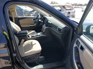 2023 Ford Explorer XLT with VIN 1FMSK7DH0PGB25363, listed as a IAAI auction lot 41783475 with 39,611 mi miles. Bid and sale history available at carsss.com. Image 5.
