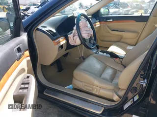 2005 Acura TSX z VIN JH4CL96855C015202, wystawiony jako IAAI lot #42374204 z przebiegiem 128 880 mil mil oraz . Historia ofert i sprzedaży dostępna na DreamBid. Obrazek 5.