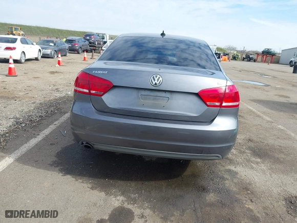 2012 Volkswagen Passat SE with VIN 1VWBP7A35CC024137, listed as a IAAI auction lot 41572782 with 138,827 mi miles. Bid and sale history available at carsss.com. Image 16.