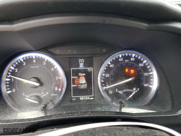 2014 Toyota Highlander XLE with VIN 5TDKKRFH0ES024775, listed as a Copart auction lot 48034365 with 98,104 mi miles and Clean Title. Bid and sale history available at carsss.com. Image 9.