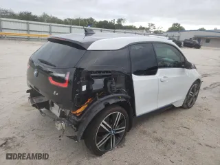 2016 BMW i3 with VIN WBY1Z4C58GV507314, listed as a Copart auction lot 70931612 with 70,457 mi miles. Bid and sale history available at carsss.com. Image 3.